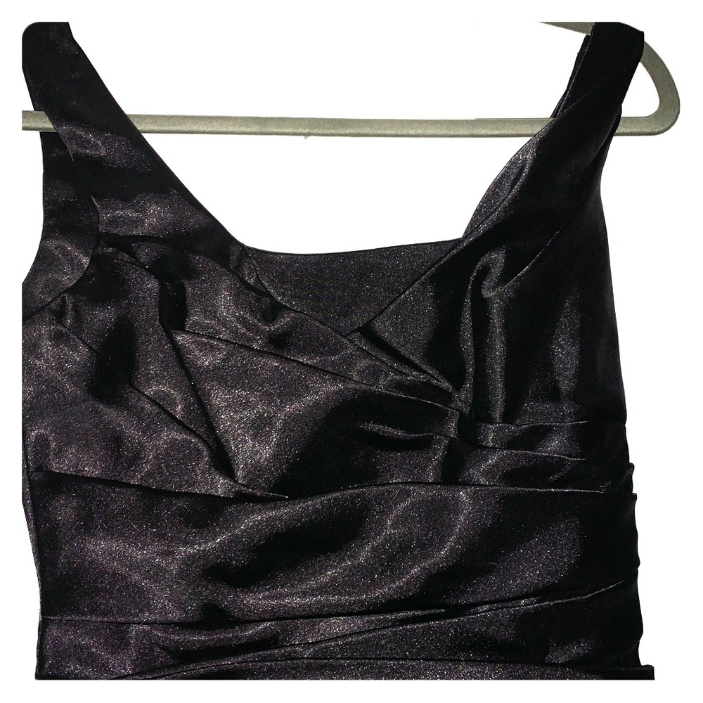 Sexy, classy little black dress size 4